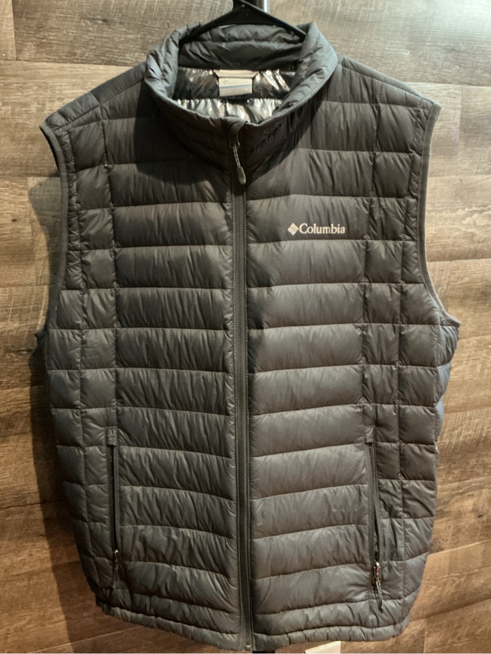 Columbia Men's Gray Quilted Packable Vest
